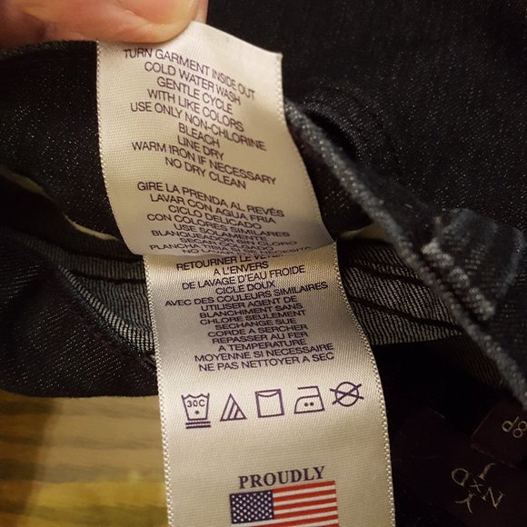 NYDJ Blue Denim Crop Size 8P - Picture 11 of 11